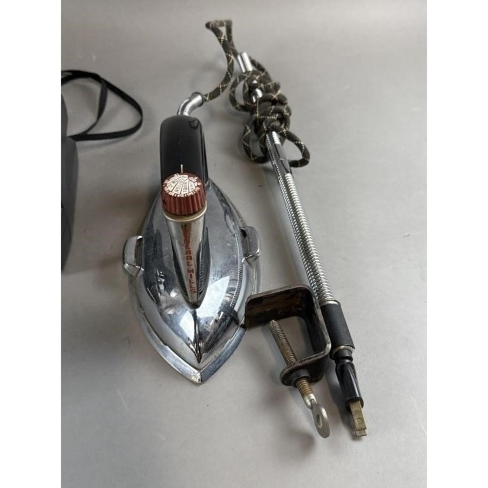 Vintage General Mills Tru-Heat Electric Iron GM-1B Chrome w/ Cord Guide & Clamp
